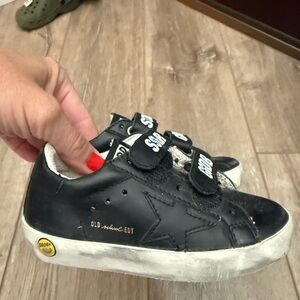 Kids Golden Goose Old School Low Top Sneaker